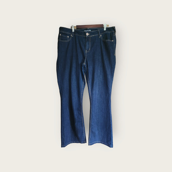 Maurices Dark Wash Bootcut High-Rise Womens Jeans Size 16 Reg - Picture 1 of 9
